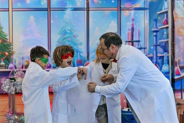 Photographie du spectacle du Professeur Alchimus